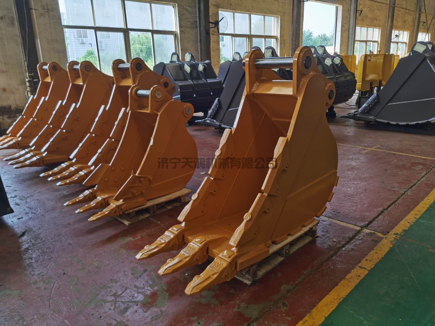 CAT330-600mm重載巖石斗，溝斗